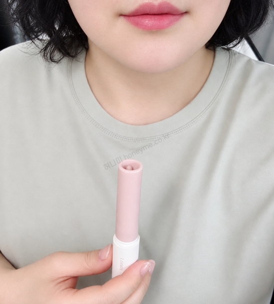 부드러운 자극에 반함 소음 부담 없는 로마 글로스